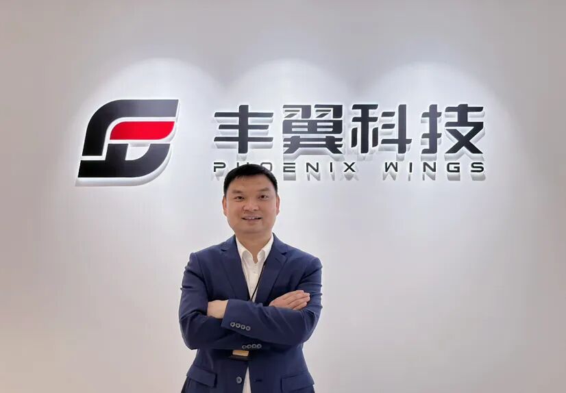冯黎先生照片.png
